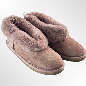 Fireside Cozy Pink Shearling Women's Shoes in size 8
